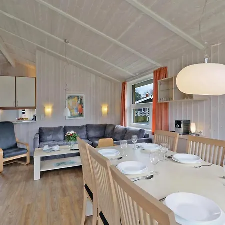 Holiday home Frische Brise 17 - Dorf 3 Priwall